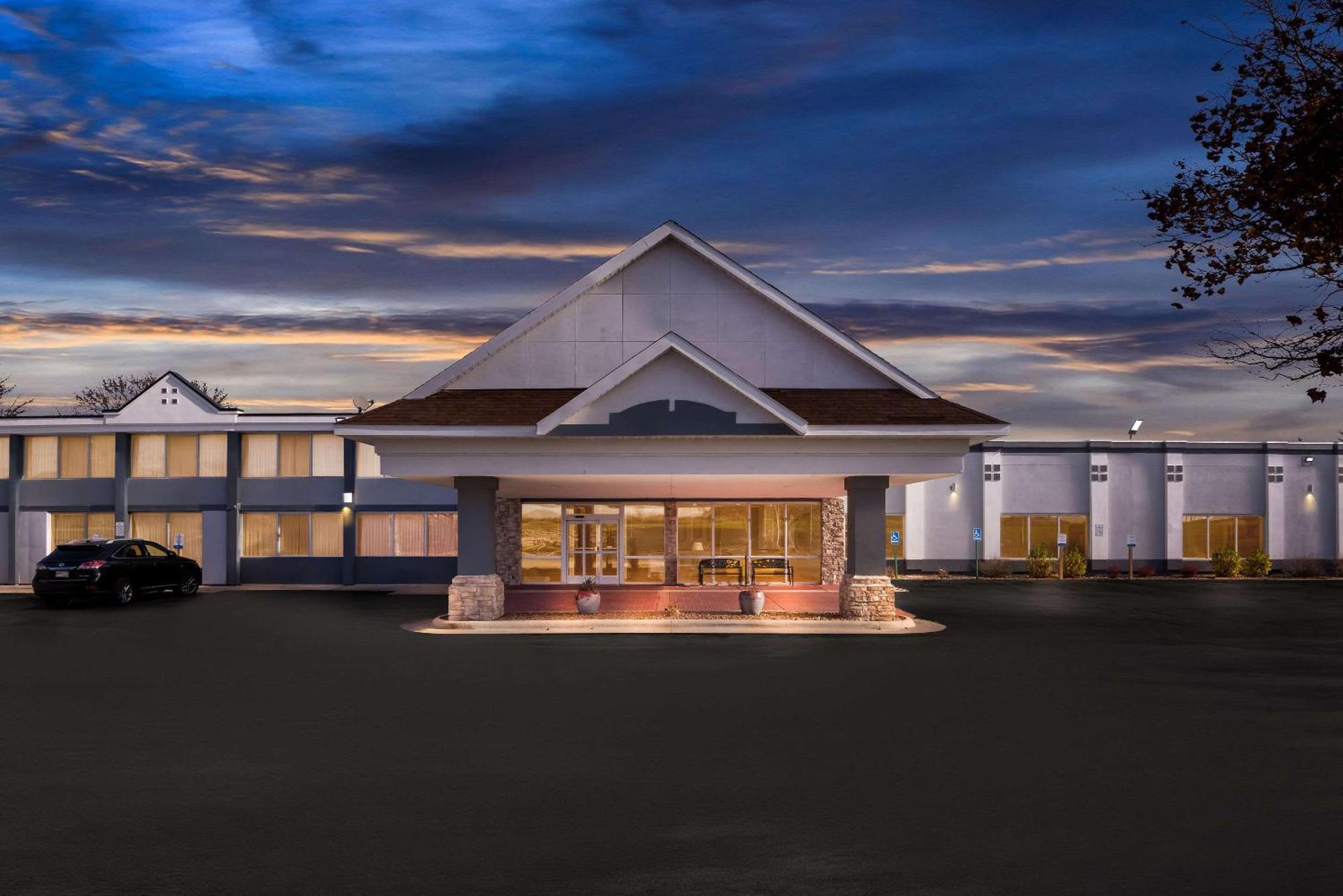 Quality Inn Fort Dodge Dış mekan fotoğraf